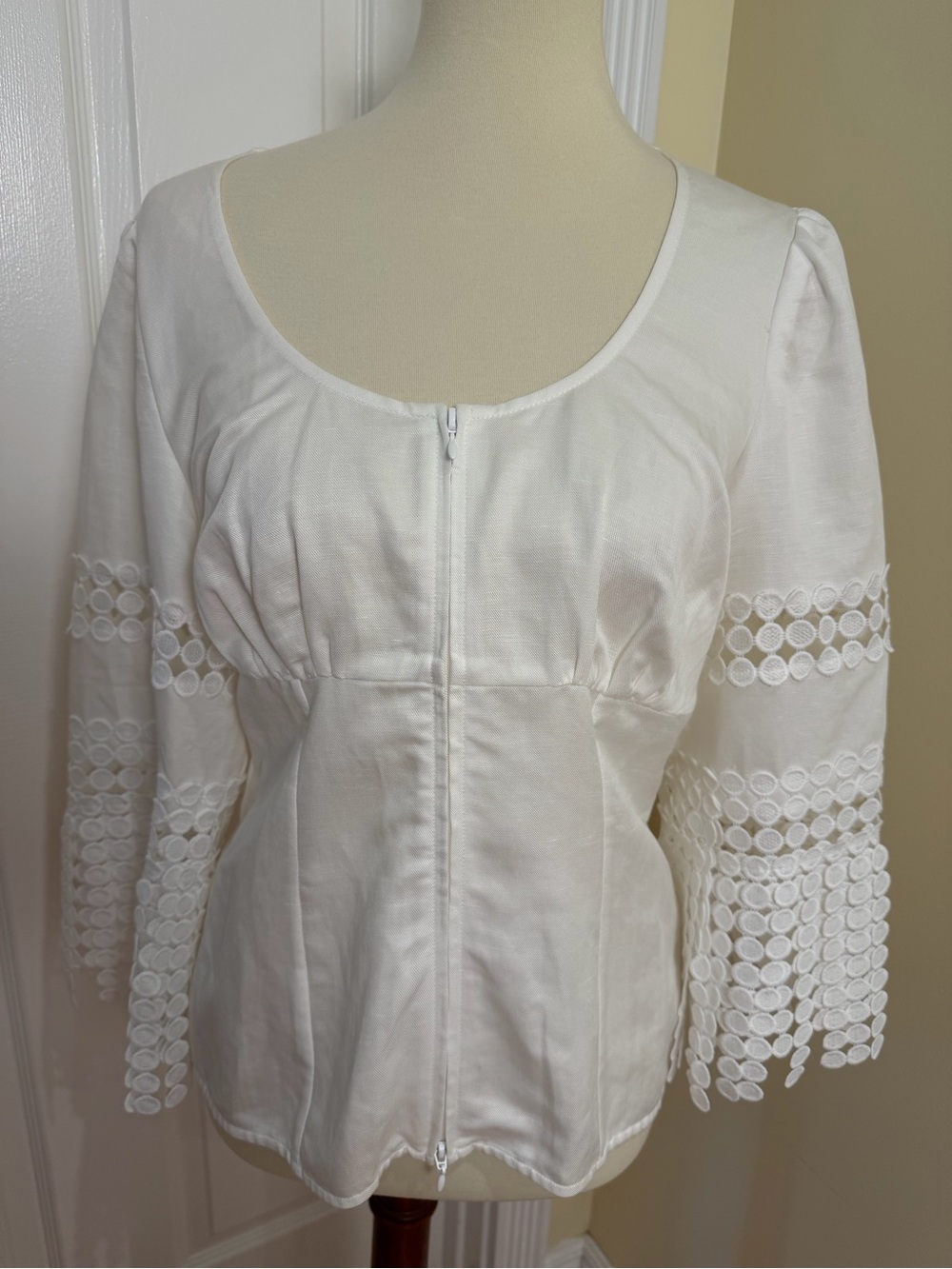 Anne Fontaine linen lace shirt with round neck